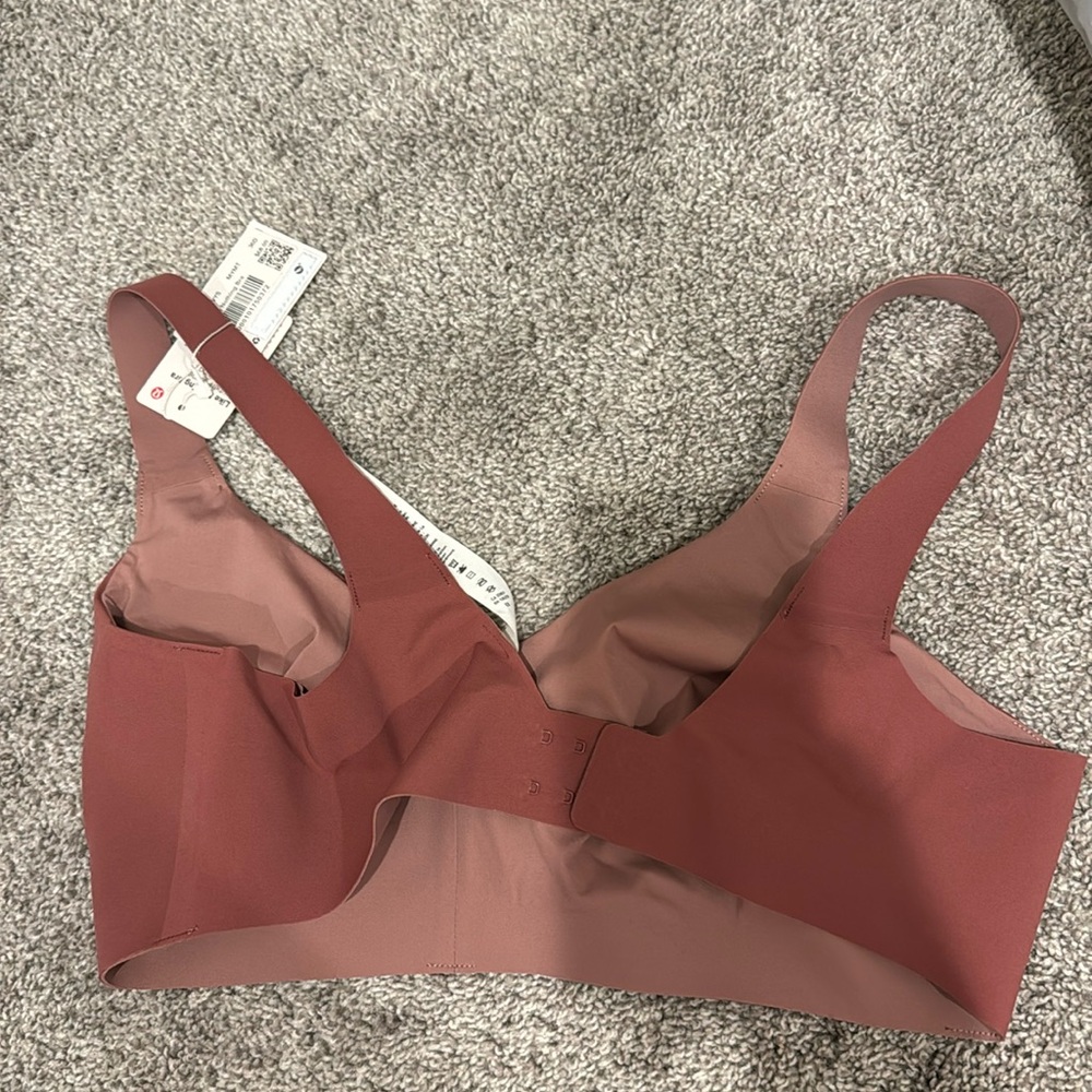 Lululemon like nothing bra NWT